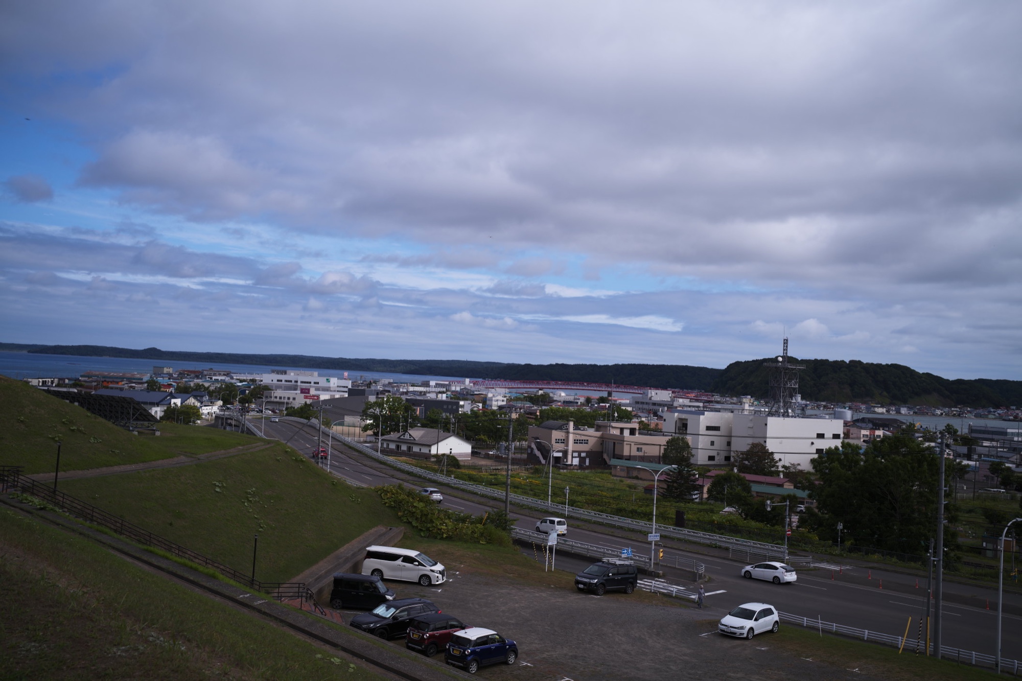 厚岸の町と海を望む景色